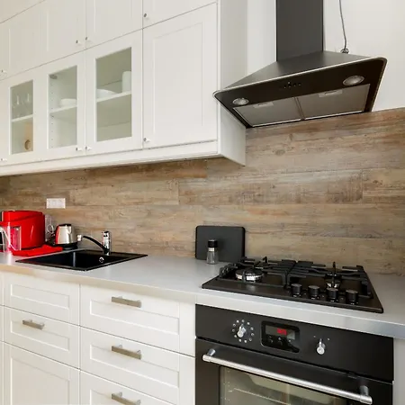 - Michaelides Vienna Street Residences * Budapest
